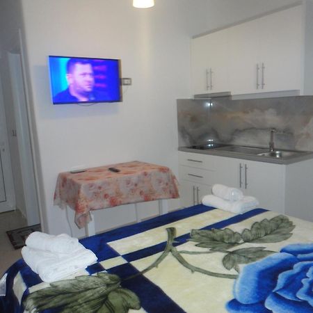 Oruci Apartments Ksamil Bagian luar foto